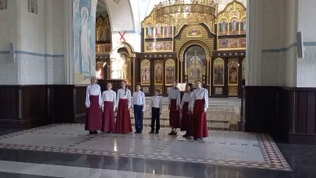 Стоят ветераны