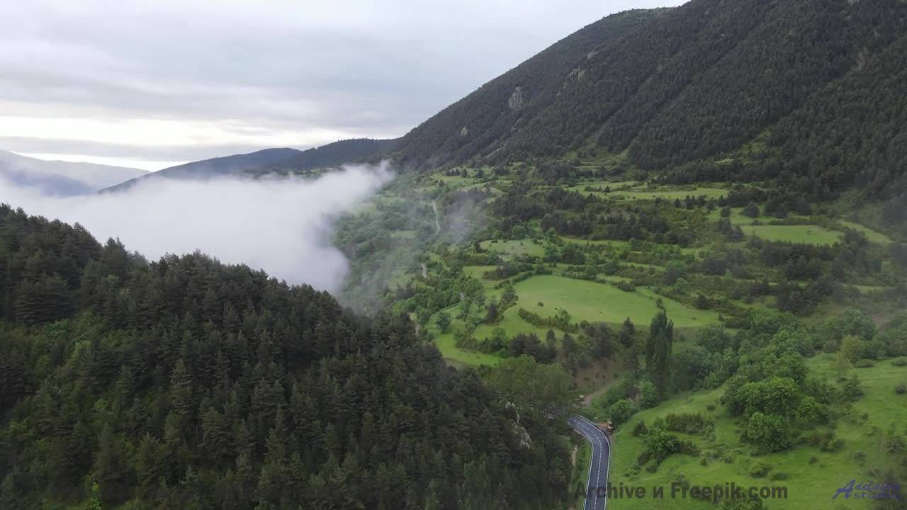 Поля разгораются красками вместе с мелодией - Corner of the room (feat. Silvia) -- Timecrawler 82 --