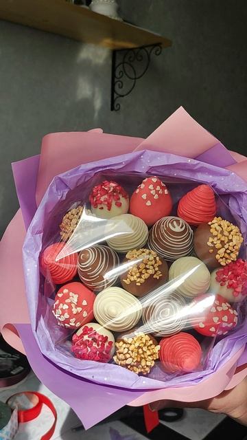 букет из клубники в шоколаде