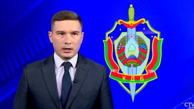 Сын чиновника, трижды был за границей. Самый публичный
