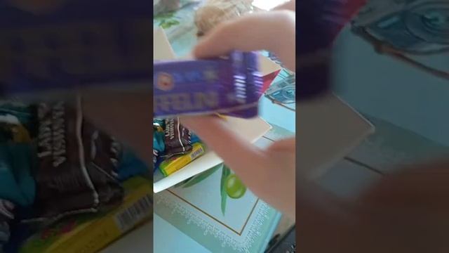 Для начале мне такой бокс бабушка присылала а потом уж