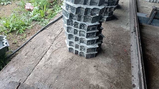 плитка из форм выходит плохо..залипы и сколы ...раковины