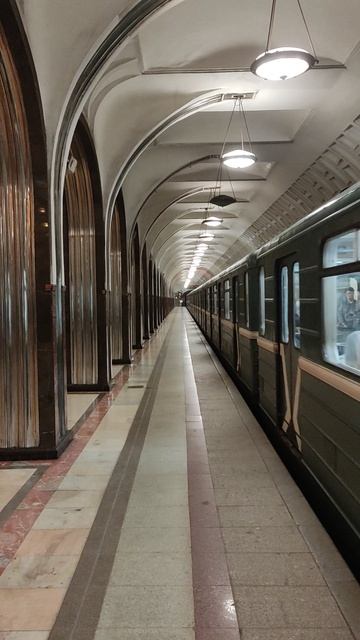 Ст.м."Маяковская"🚇Уходящий поезд #номерной#Дорожная романтика столицы✨17.05.2025#Москв #metro