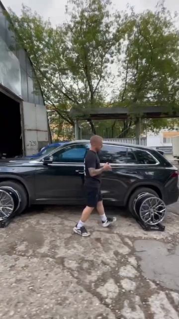 Geely Monjaro на примерке дисков в 20-ом диаметре 🔥 #примеркадисков #geely #geelymonjaro #литыедиск