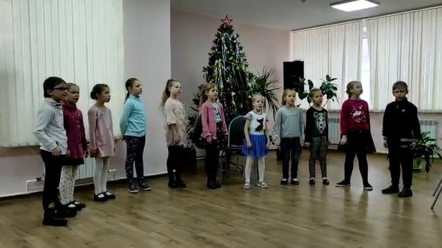 Как приходит Новый год. ДШИ 21, хоровое отд., 1кл.