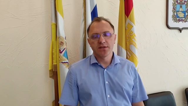 Поздравление с Днём строителя от ИО  Минстроя и архитектуры Ставропольского края Валерия Савченко