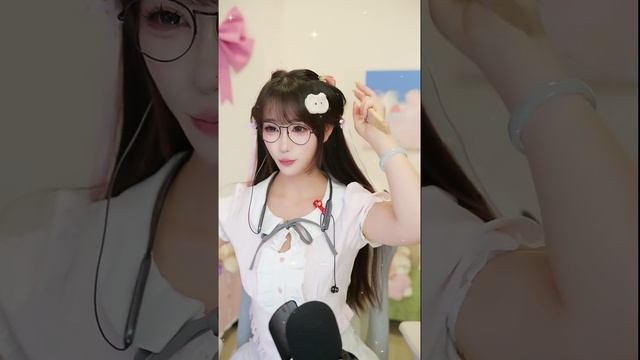 Live JIANG JIANG ( 酱酱呀jiang) 19.05.2025 22:47 China time