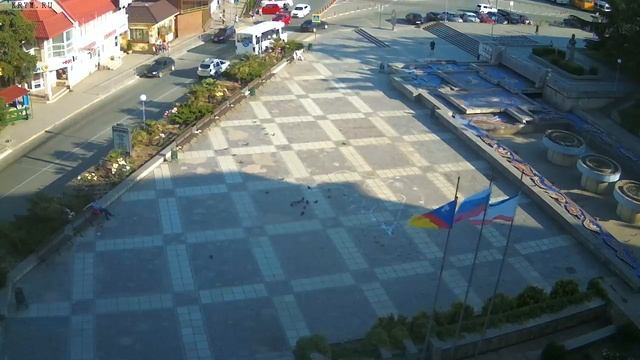 Вебкамера "Площадь Советская". Запись 12.06.2017 18:00:04