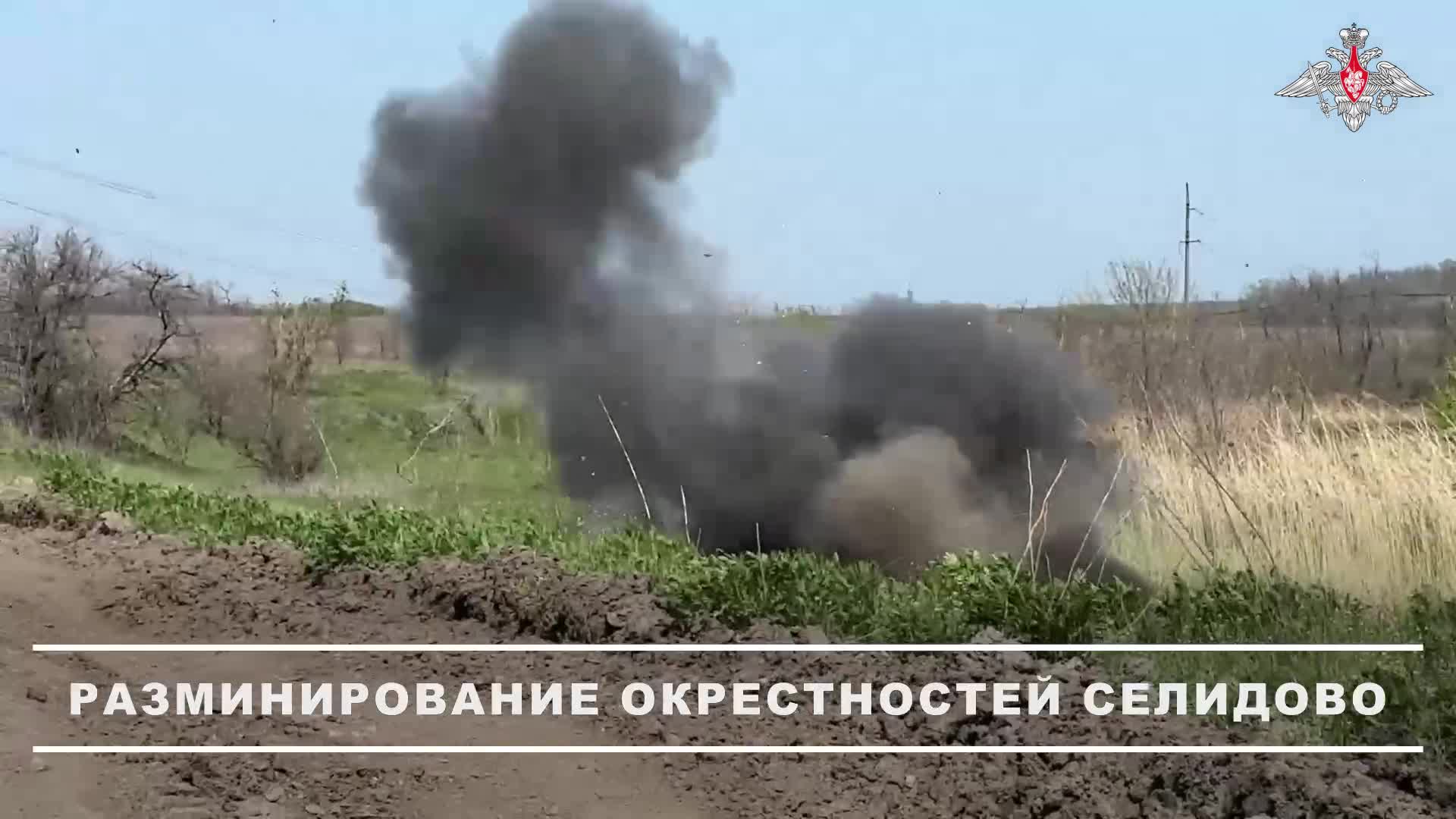 🧨 Саперы танкового соединения группировки войск «Центр» продолжают разминирование окрестностей г...