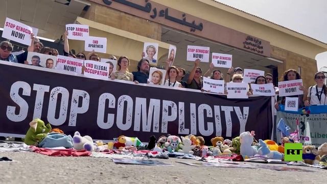 من معبر رفح.. سياسيون وحقوقيون إيطاليون يطالبون بوقف الحرب في غزة
