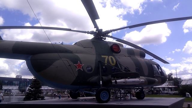 Учебный тренажер по управлению ми-8 на вднх.
