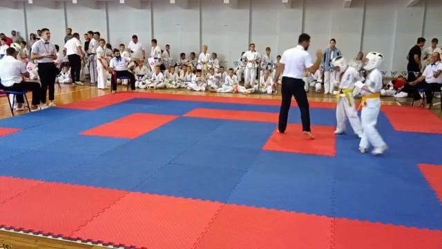 Краевые соревнования по карате. 2 место.