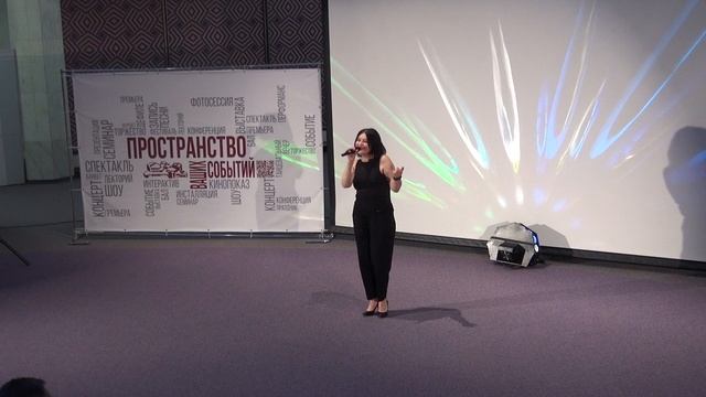 Он пришел, этот добрый день. Музыка А.Зацепина, слова Л.Дербенева. Исполняет Татьяна Конькова.