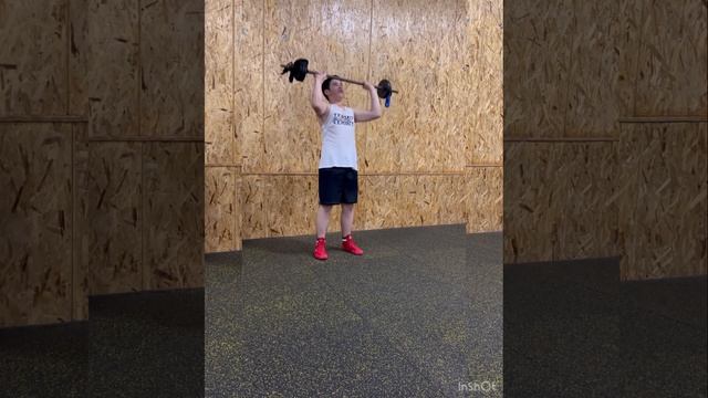 Тренировка с штангой! 🥊