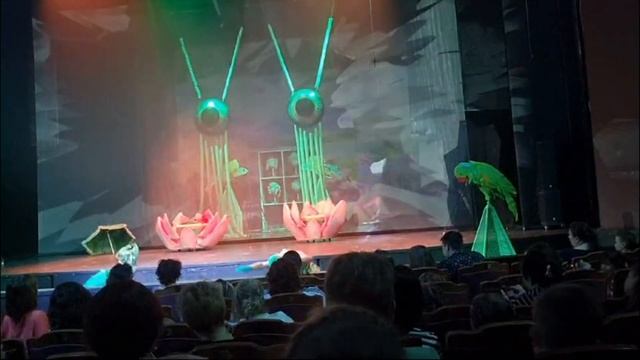 Спектакль "Королевство кривых зеркал" в СПб