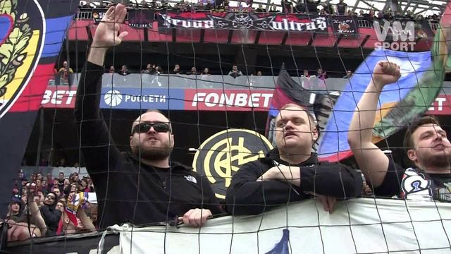 Яркость участников игры и болельщиков до и во время матча FONBET Первого Еврокубка в честь 20-летия