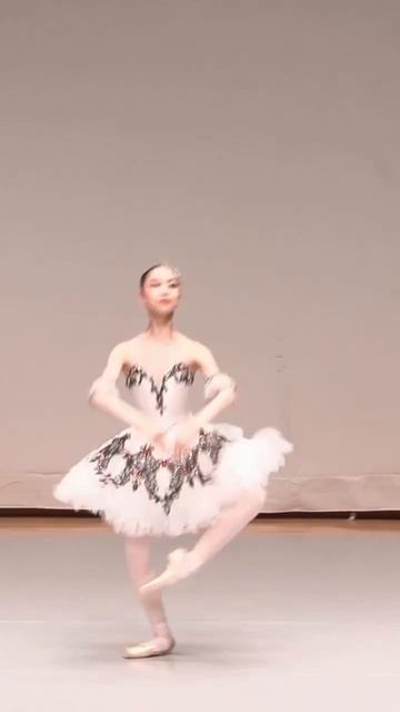 Клип @dancee_biz