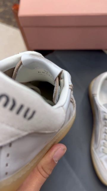 Кроссовки женские потёртые Miu Miu