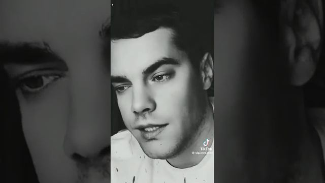 Молодость и зрелость,, встретились однажды