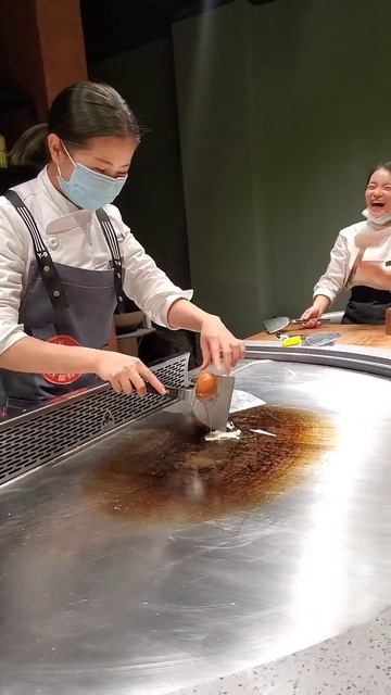mIFFaZKlj6g - Lifestyle Beautiful Train Teppanyaki street food,restaurant,BBQ,Pub street#Short#Short