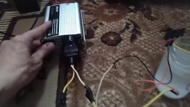 электрический разряд воде с содой