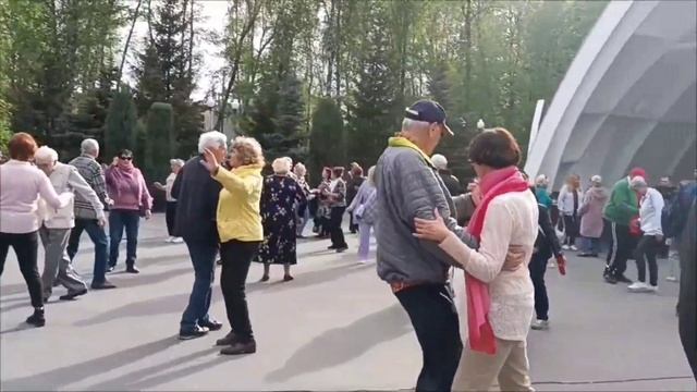 Харьков Танцы Ах,   ТЮЛЬПАНЫ 🌷🌷🌷 АЛЫЕ ЦВЕТЫ 💃🕺21.04.2