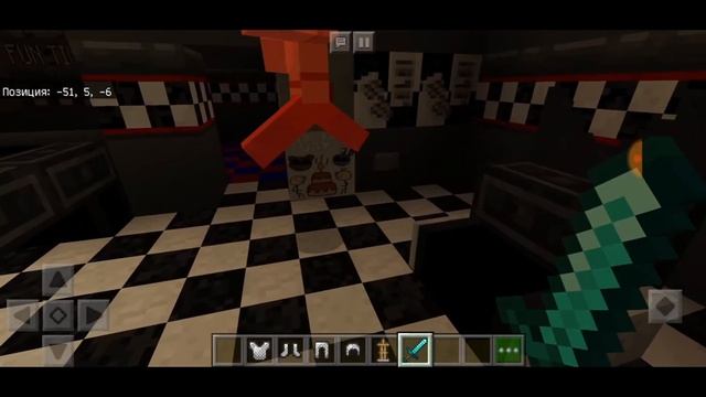 Играем с братом в Майнкрафт на карте Five nights at Freddy's