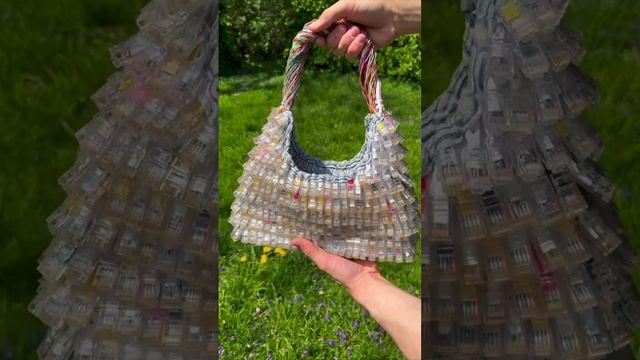 Ещё одна самоделка из проводов - The Ethernet purse. Сумка в стиле киберпанк- на этот раз придется к
