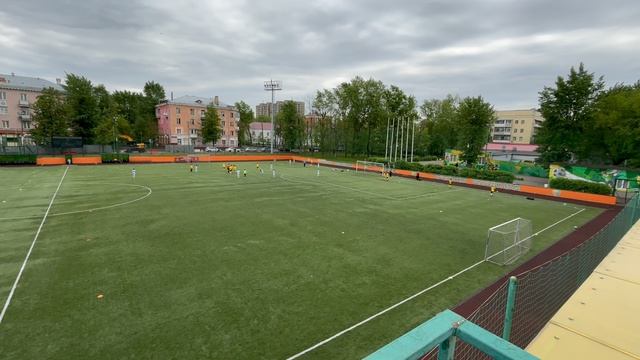 Смена-Юниор -  Новатор 2014 18.05.20250г. 2-0 (2 состав)