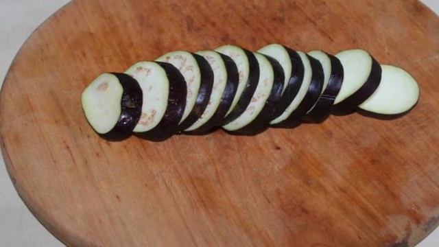 Баклажаны гриль с песто