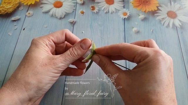 Кустовая роза из фоамирана в кашпо. Эффектный и просто