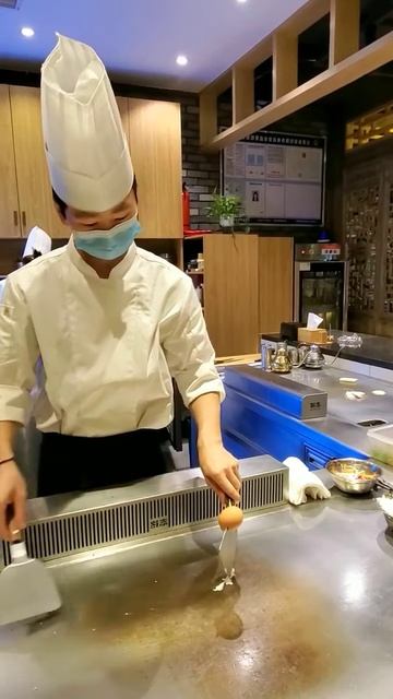 oLcoUo9YcmA - Lifestyle Beautiful Train Teppanyaki street food,restaurant,BBQ,Pub street#Short#Short