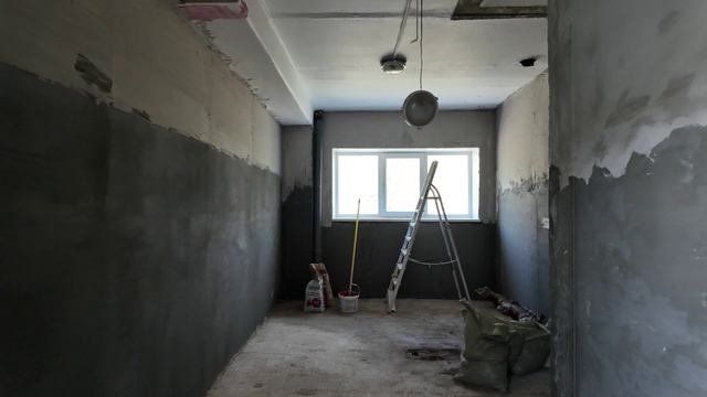 В школе № 67 во Владивостоке продолжается капитальный ремонт.