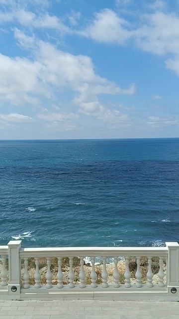 Ветер но красивое море Набережная Анапа