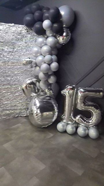 Фитнес-клубу 15 лет, поздравляю