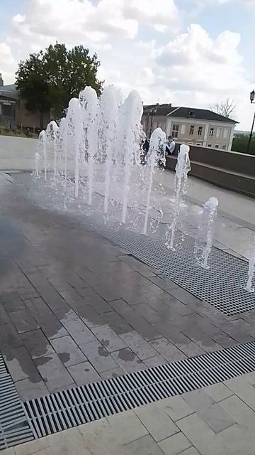 VID_20250516_142936.mp4