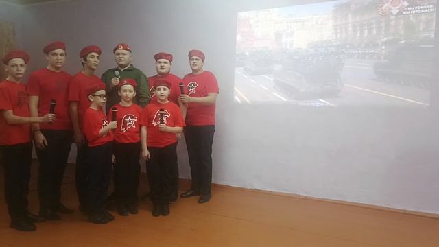 АНСАМБЛЬ "РОВЕСНИК"