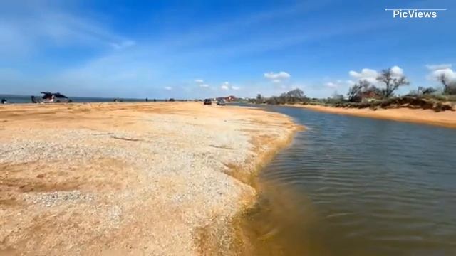 Голубицкая Темрюкский район Азовское море сегодня 20 мая 2025. Пляж, море, погода, мазута нет!!