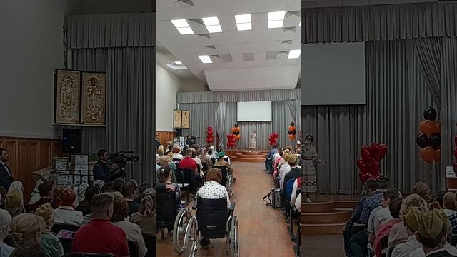 ⭐ "ОН ВОСКРЕС". 

Слова – Лариса Кондрашова, музыка –Татьяна Навроцька.

София Иванова, 11 лет.