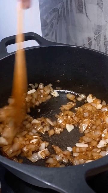 Готовим жаркое хирино лимонато или же свинину с лимоном 🐷