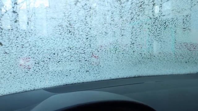 Как работает обогрев лобового стекла на Skoda Rapid