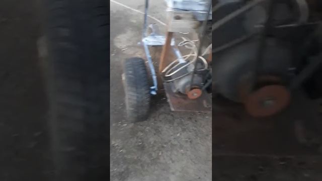 ДРОВОКОЛ З КОРОБКОЮ ВІД ВАЗ