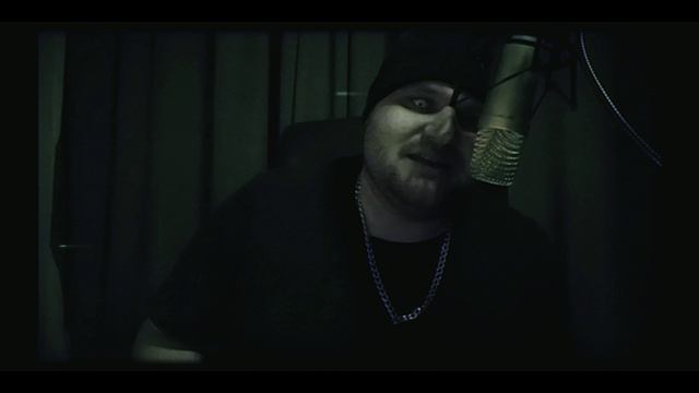 Музыкальный хоррор 
DLY- Sweet dreams (Cover)