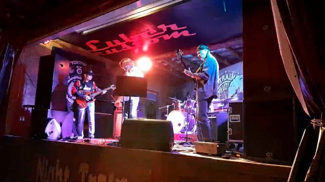 РЭДРАЙВ, Мир кривых зеркал