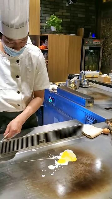 ZYBoowVyAMU - Lifestyle Beautiful Train Teppanyaki street food,restaurant,BBQ,Pub street#Short#Short