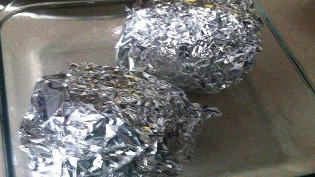 Салат из запеченной свеклы и моцареллы