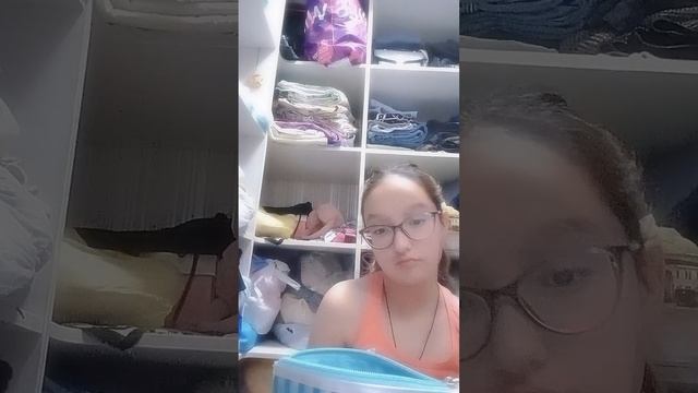 обзор косметички(смотреть до конца:))