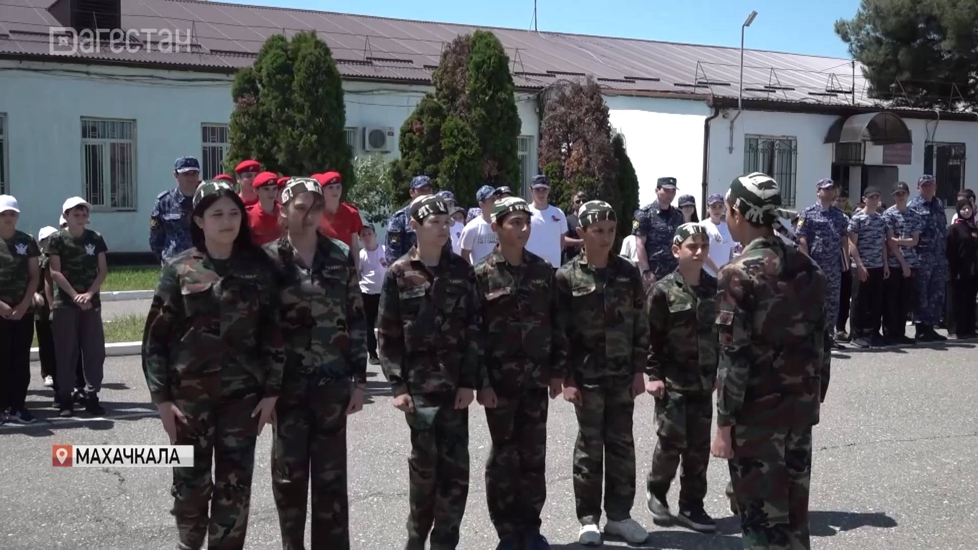Дети сотрудников УФСИН Дагестана соревновались в военно-патриотической игре «Зарница»