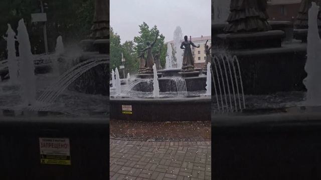 250520 Сквер Театральный Фонтан Семь девушек город Уфа Разбойники похитили 7 дев, но девы утопились