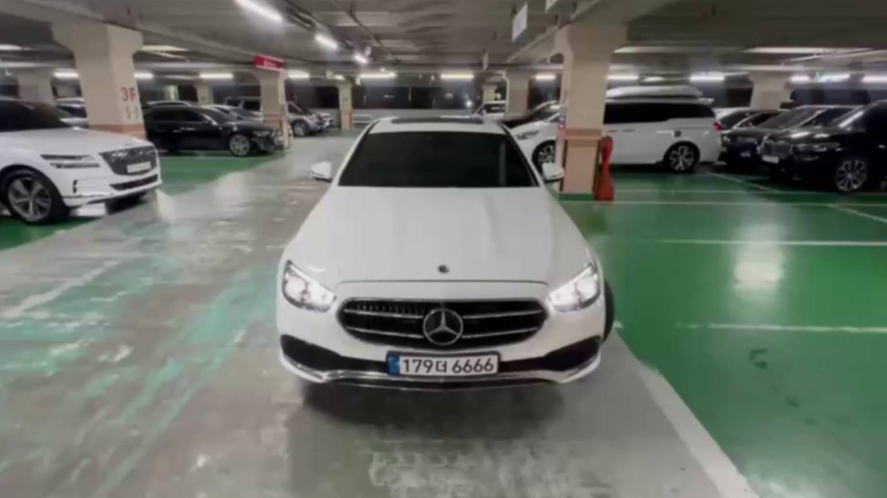 Доступен к заказу Mercedes Benz E350👇